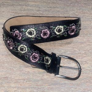 Embroidered Floral Leather Leather Belt